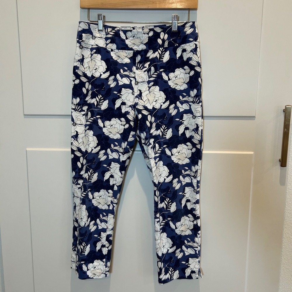 Chicos SO‎ SLIMMING Cropped Pants Womens Size 0 Blue White Floral Print